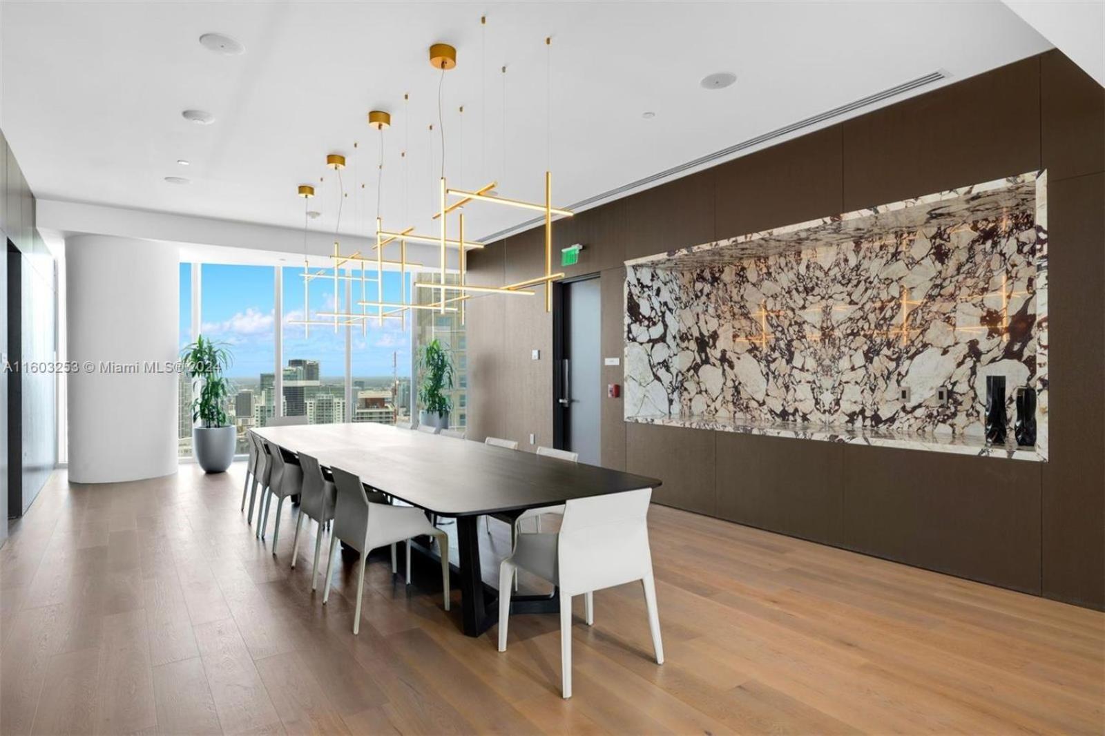 Apartment Aston Martin Tower Miami